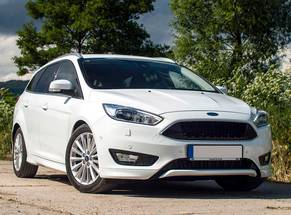 Louer une Ford Focus SW à Bucarest Aéroport Otopeni