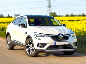 Noleggia un Renault Arkana aut a Bucarest