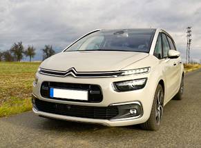 Louer une Citroen Grand C4 Picasso facelift à Bucarest Aéroport Otopeni