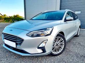 Louer une Ford Focus estate aut  à Bucarest Aéroport Otopeni