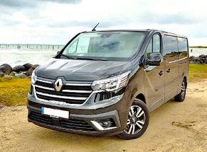 Louer une Renault Trafic New à Resita