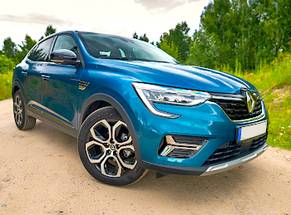 Rent a Renault Arkana at in Bucharest Otopeni Airport