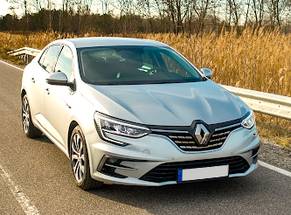 Mieten Sie ein Renault Megane GrandCoupe man in Flughafen Bukarest Baneasa