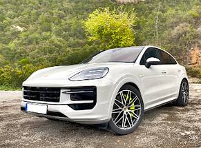 Mieten Sie ein Porsche Cayenne facelift in Timisoara