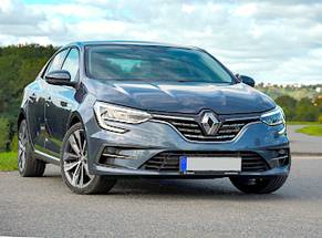 Mieten Sie ein Renault Megane GrandCoupe at in Flughafen Sibiu