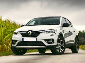 Louer une Renault Arkana Hybrid à Bucarest Aéroport Otopeni