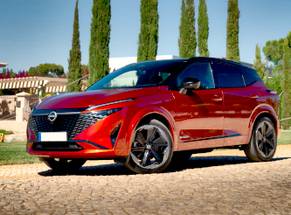 Inchiriaza Nissan Qashqai facelift aut in Targu Mures