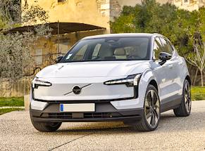 Louer une Volvo EX30 (electric) à Sibiu Aéroport
