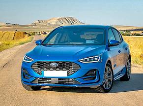 Alquilar un Ford Focus facelift aut en Targu Mures Aeropuerto
