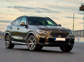 Louer une BMW X6 M - Pachet à Bucarest Aéroport Otopeni